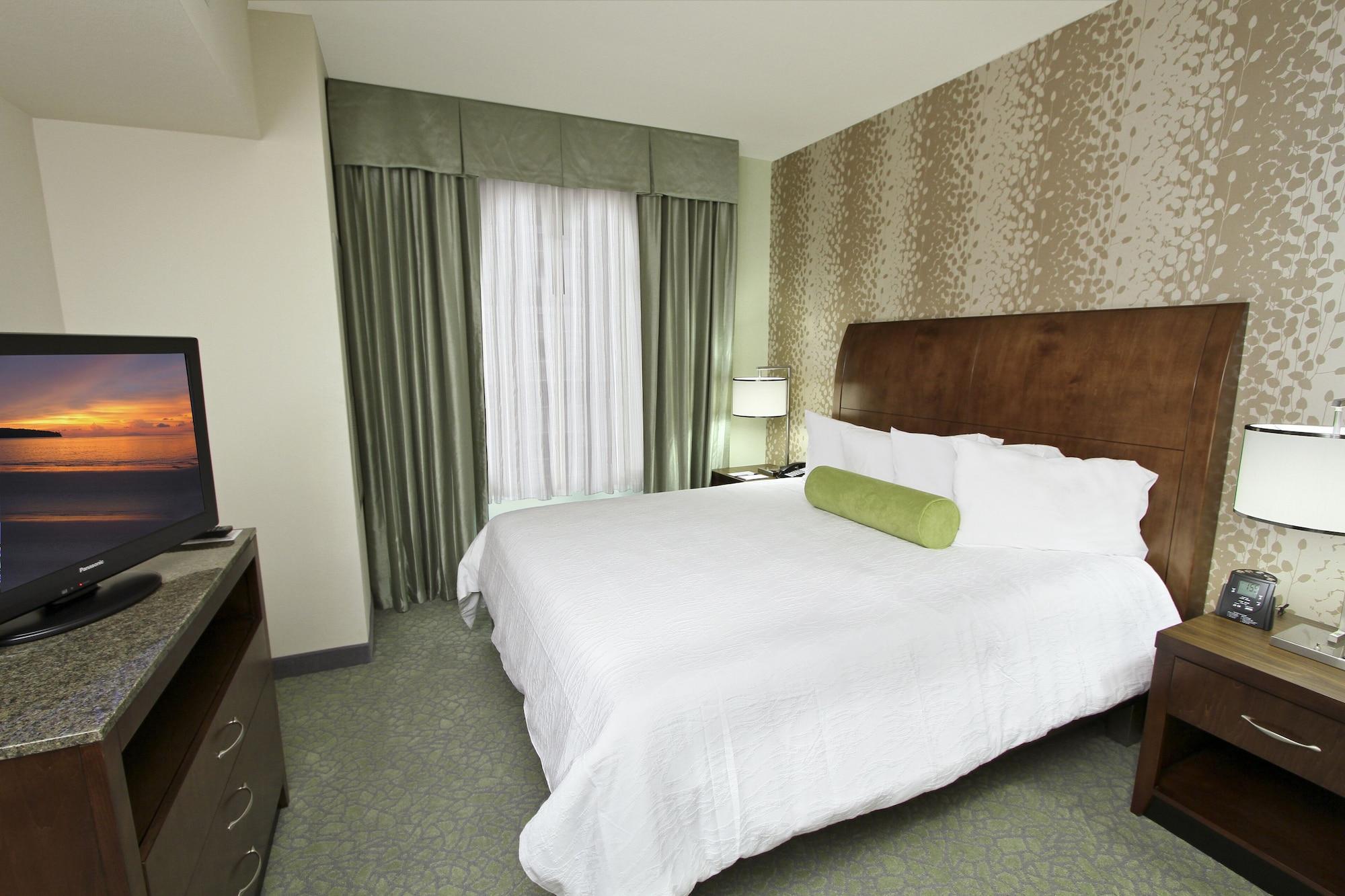 Hilton Garden Inn Covington/Mandeville Стая снимка