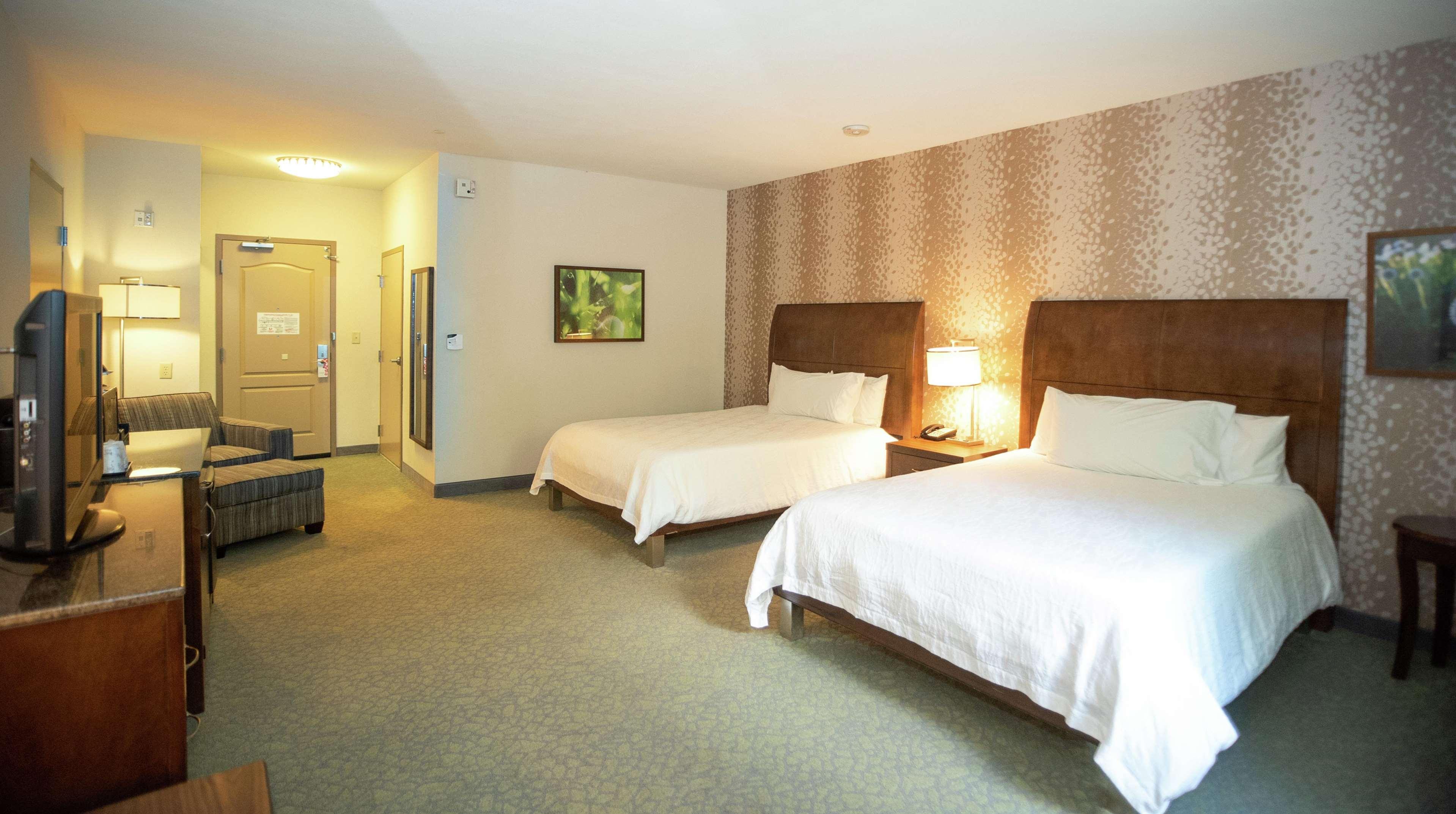 Hilton Garden Inn Covington/Mandeville Екстериор снимка