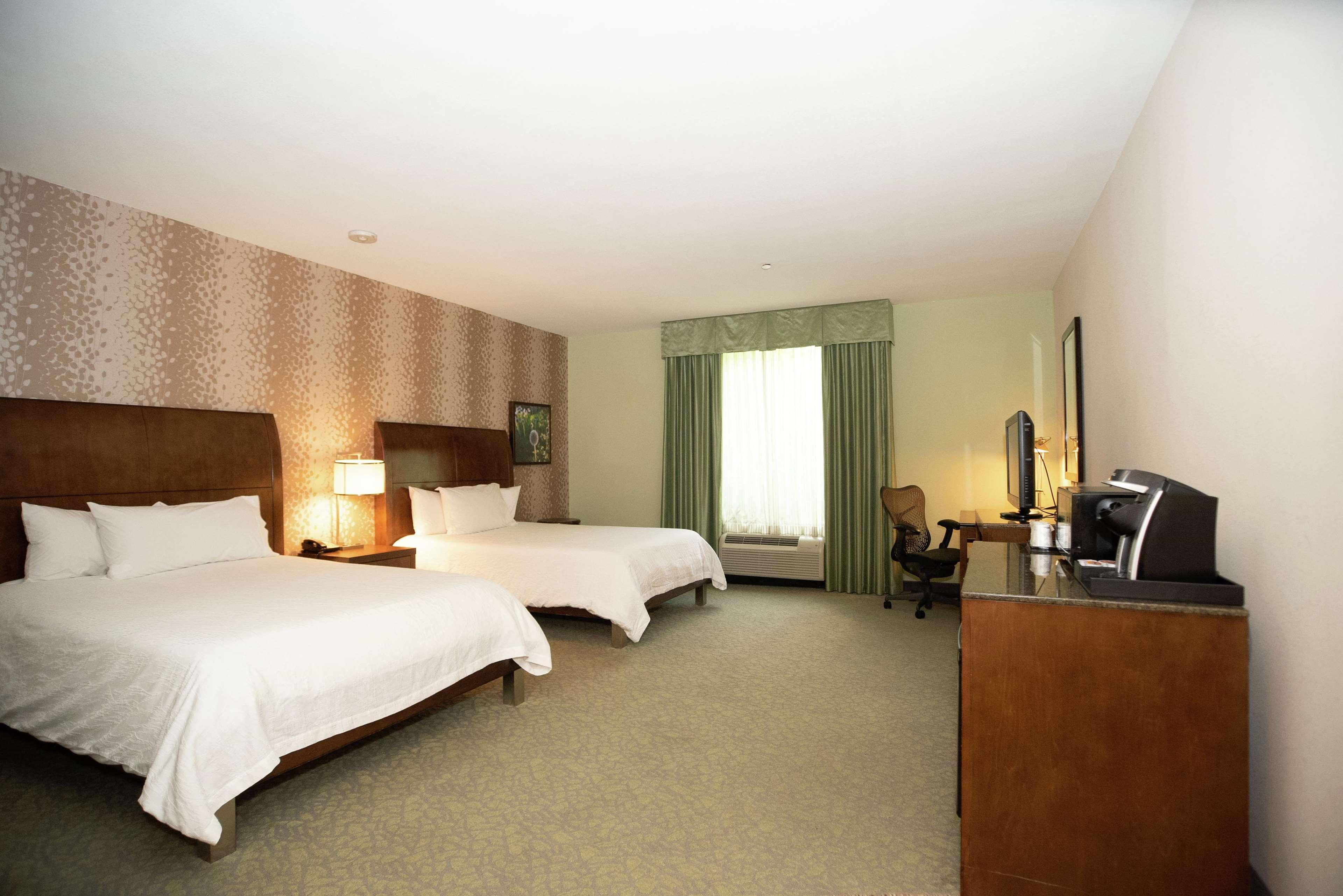 Hilton Garden Inn Covington/Mandeville Екстериор снимка