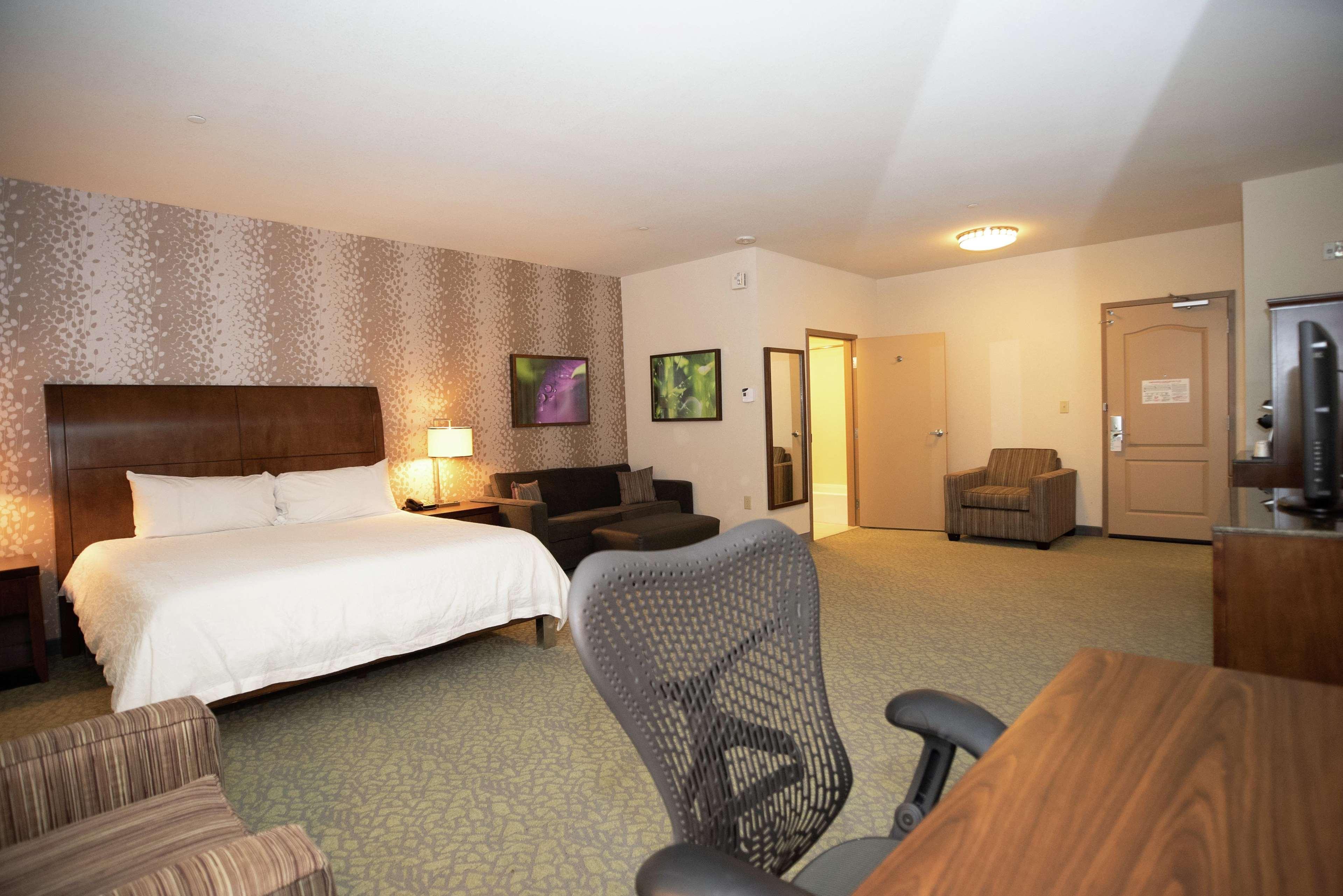 Hilton Garden Inn Covington/Mandeville Екстериор снимка