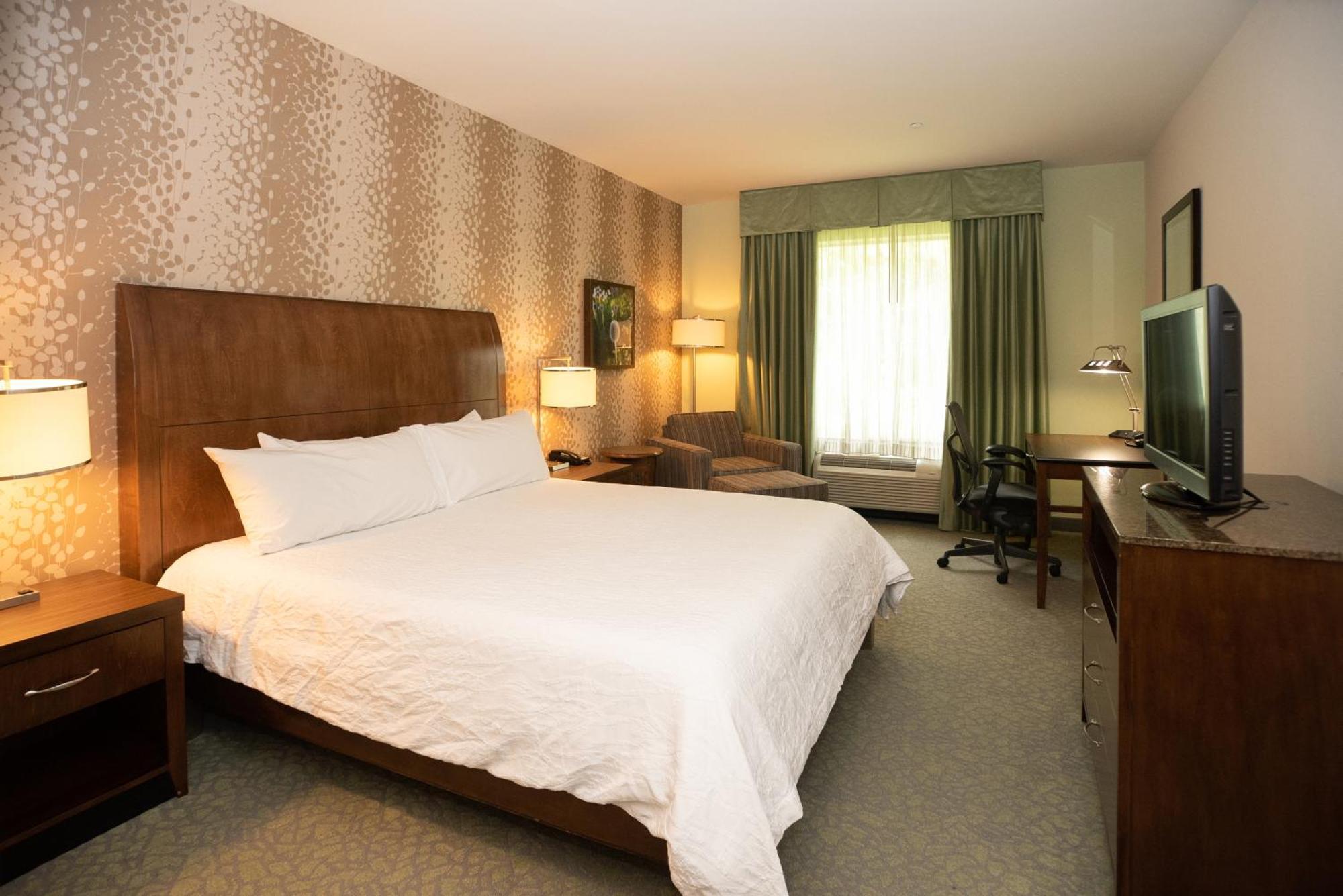 Hilton Garden Inn Covington/Mandeville Екстериор снимка