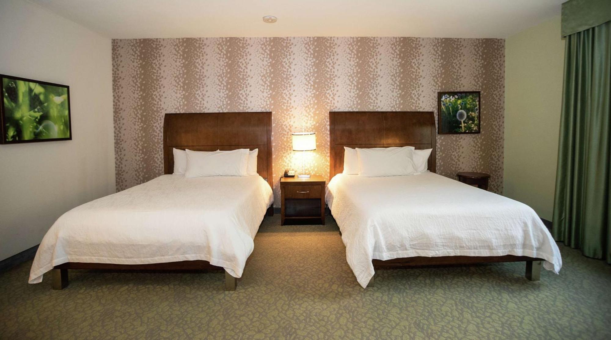 Hilton Garden Inn Covington/Mandeville Екстериор снимка