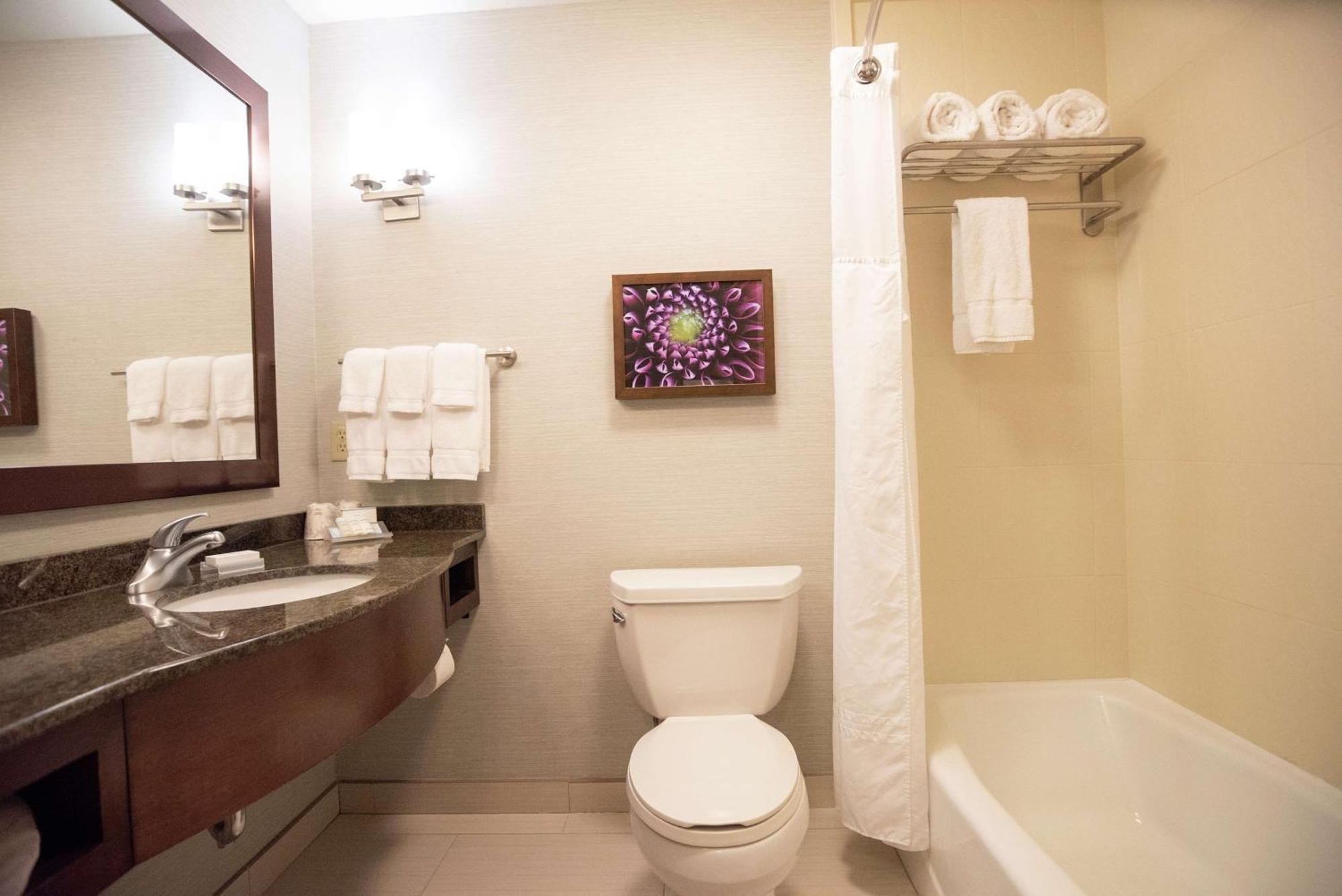 Hilton Garden Inn Covington/Mandeville Екстериор снимка