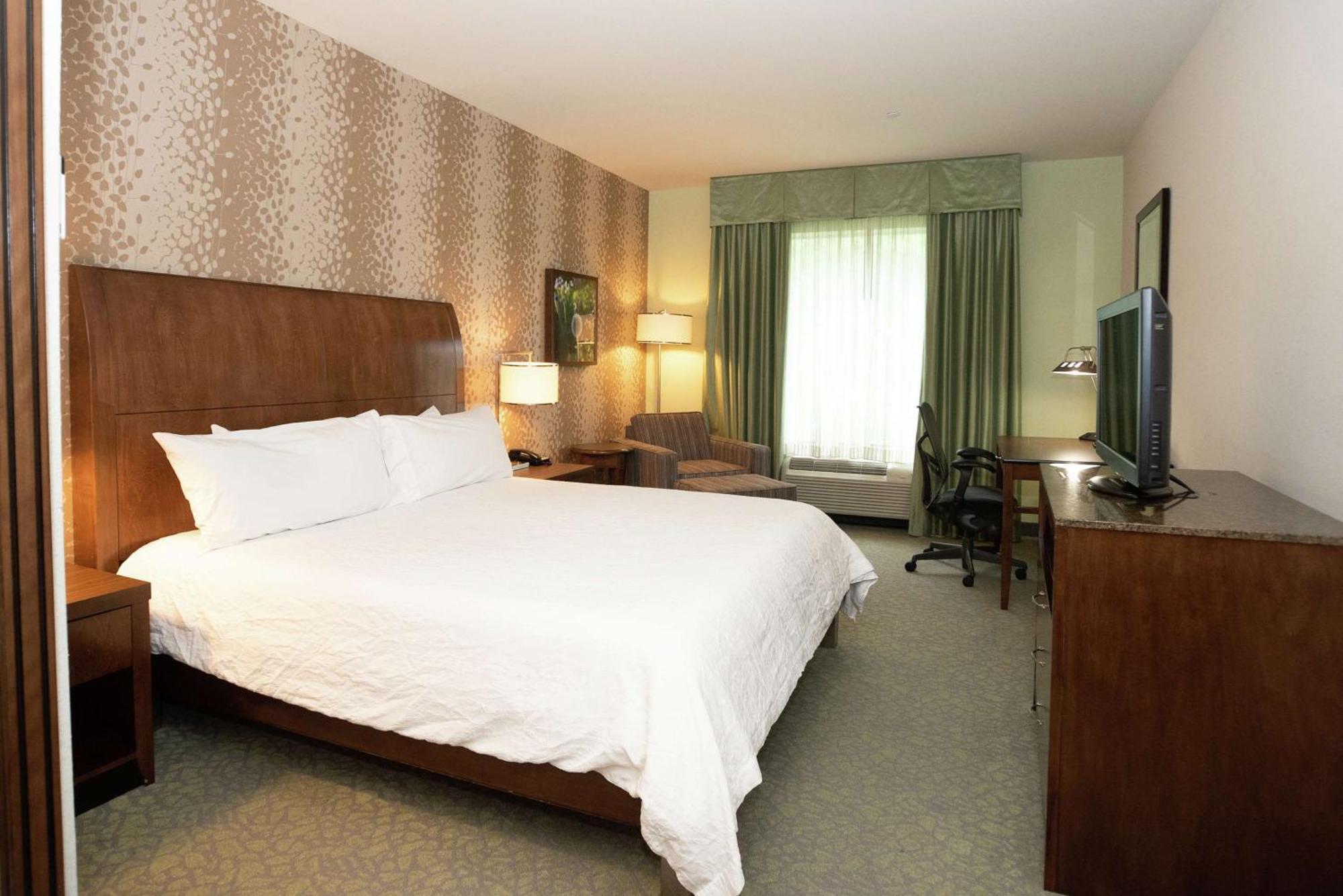 Hilton Garden Inn Covington/Mandeville Екстериор снимка