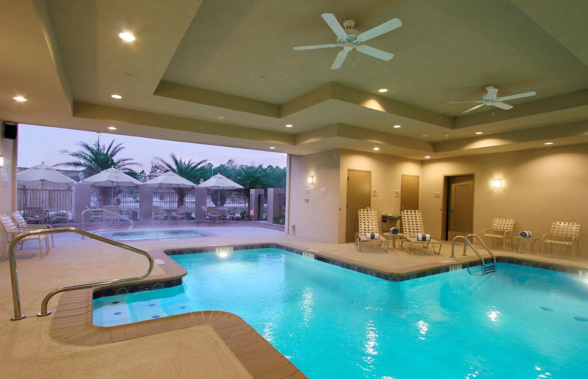 Hilton Garden Inn Covington/Mandeville Екстериор снимка