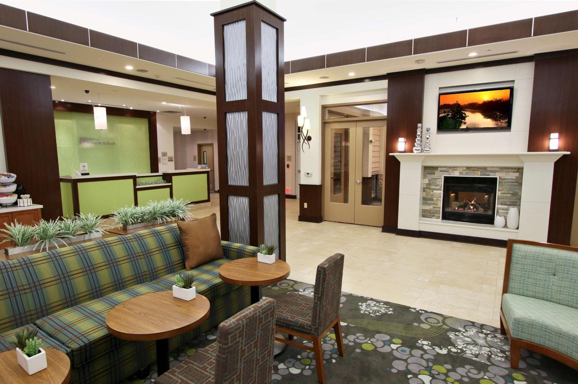 Hilton Garden Inn Covington/Mandeville Екстериор снимка