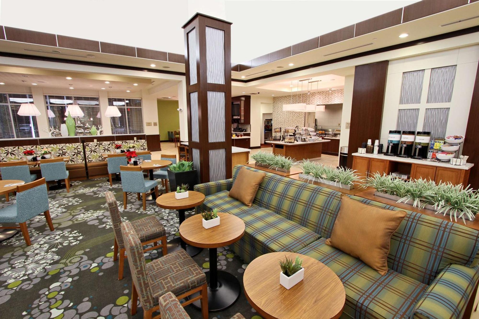 Hilton Garden Inn Covington/Mandeville Екстериор снимка